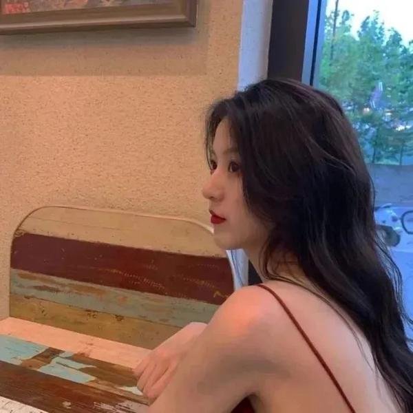 在家耙耳朵在外是教父